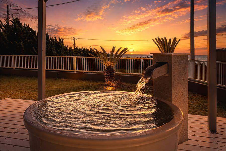 Ocean-View Hot Spring Bath & Indoor Bathroom